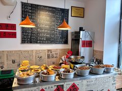 -柳州肥姨妈大骨螺蛳粉(沙河店)