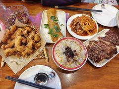 -爆炸头阿姨小四川正宗川味小吃(无任何分店)