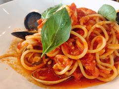 -ROAST coffee & eatery