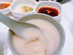 -洪氏嗨捞·广东猪肚鸡·椰子鸡火锅(西咸万象城店)