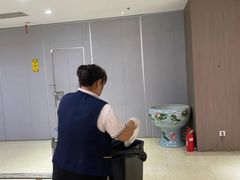 -大连长城大饭店(西安路地铁站店)