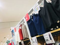 -优衣库(太原龙湖万达广场店)