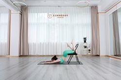 -亚太瑜伽普拉提学院