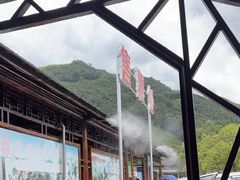 -安吉龙王山峡谷漂流