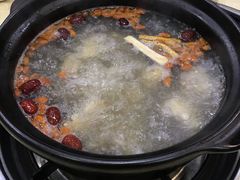 -濠轩阁特色生蚝火锅(水湾路店)