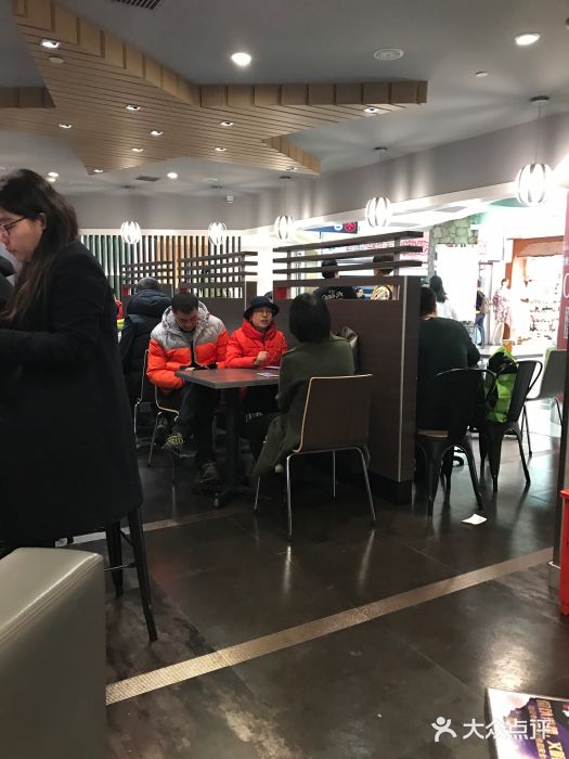 卡乐星(美罗城店)大堂图片