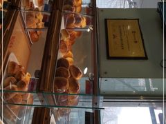 面包甜点陈列柜-新侨三宝乐面包店(崇文门店)