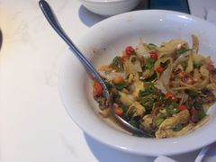 -渝是乎川渝小炒(新世界百货望京店)