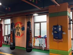-臻元搏击格斗泰拳拳馆(港隆店)