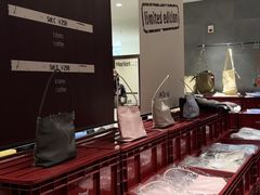 -M Stand(成都COSMO店)
