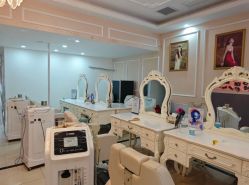 -Bollins波林丝•专研护发中心