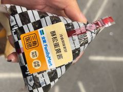 -全家便利店(上海南站站店)