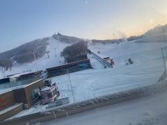 -庙香山滑雪场