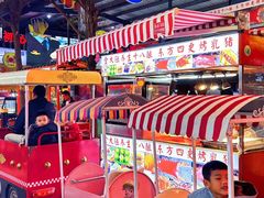 -三亚火车头万人海鲜广场