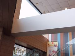 -麦当劳(乳山路店)