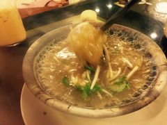 -J Daeng Seafood