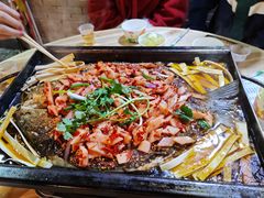 -宏兴烤鱼山庄(宣恩总店)