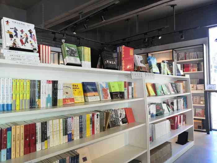 阅潮(外伶仃店)-"02菜小妹02珠海外伶仃74阅潮书店这是.