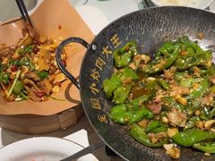 -费大厨辣椒炒肉(黄兴中心广场店)