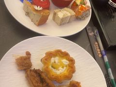 -牛YO寿喜烧·铁板烧和牛火锅自助(市府恒隆店)
