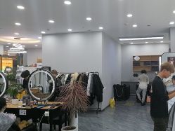-藤野造型烫染·漂发