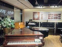 -柏斯音乐艺术中心·钢琴·吉他(上音店)