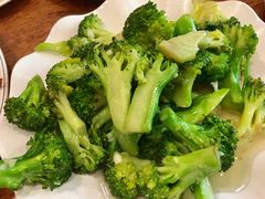 蒜蓉炒西兰花-正德顺順德雙皮奶(中信店)