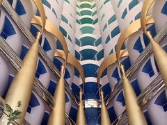 -迪拜帆船酒店海底餐厅