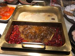 -尚尚仙·酸汤猪手·猪肚鸡火锅(华联万柳购物中心店)