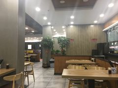 -小梅园饭堂(东方路店)
