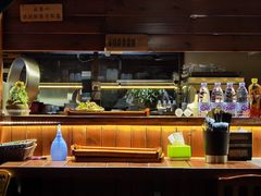 -八月美食小馆(银泰城总店)