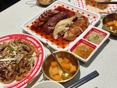 烧味拼盘-明腾壹间茶餐厅(新都会花园广场店)