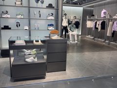 -迪桑特DESCENTE(青岛山东路万象城店)