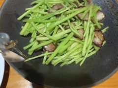 -莲餐厅·湖北菜·潜江小龙虾店(愚园路店)