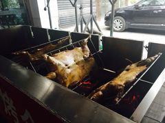 烤全羊-去吃小龙虾·江湖菜·烧烤(南滨路店)