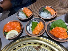 三文鱼-牛道烤肉海鲜自助