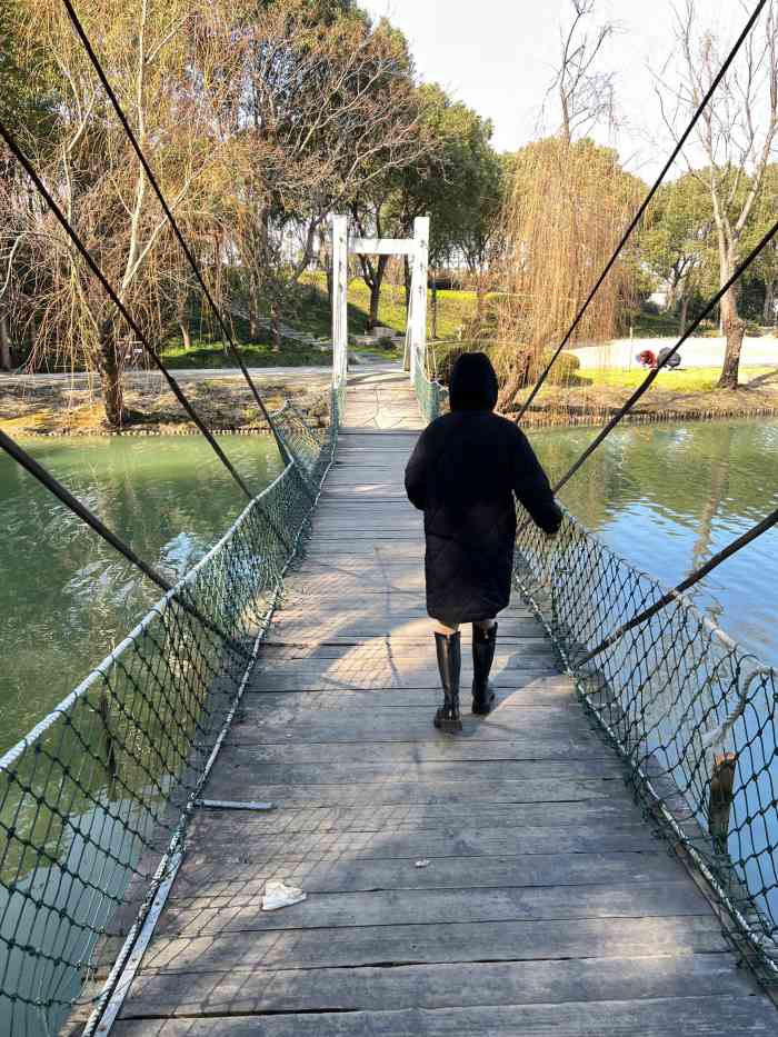 蒋巷村-"嘎嘎部落有会动的恐龙,这一点很吸引我家宝."-大众点评移动版