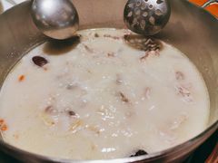胡椒猪肚鸡-洪氏嗨捞·猪肚鸡火锅(阳光天地店)