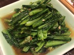 豆豉鲮鱼油麦菜-新白鹿餐厅(爱琴海购物中心店)