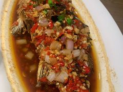 香酥大鲫鱼-费大厨辣椒炒肉(万家丽一店)