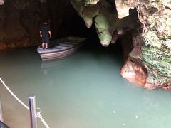 -怀托摩萤火虫洞