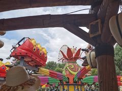 -七彩云南欢乐世界