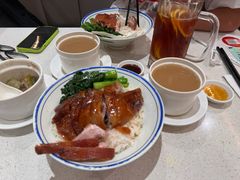 -香港新发烧腊茶餐厅(水围店)