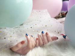 -雪奈传统美甲美睫