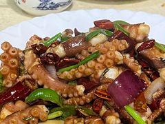 -三亚火车头万人海鲜广场