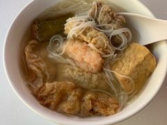 -亚历山大村美食中心
