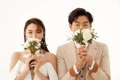 -伯爵婚纱摄影(光谷店)