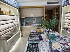 -视野联行眼镜·蔡司·尼康战略合作店(城西银泰店)
