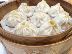 -馋三尺蟹粉小笼(人民广场店)