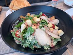 -LENBACH兰巴赫西餐啤酒坊(大连东港店)
